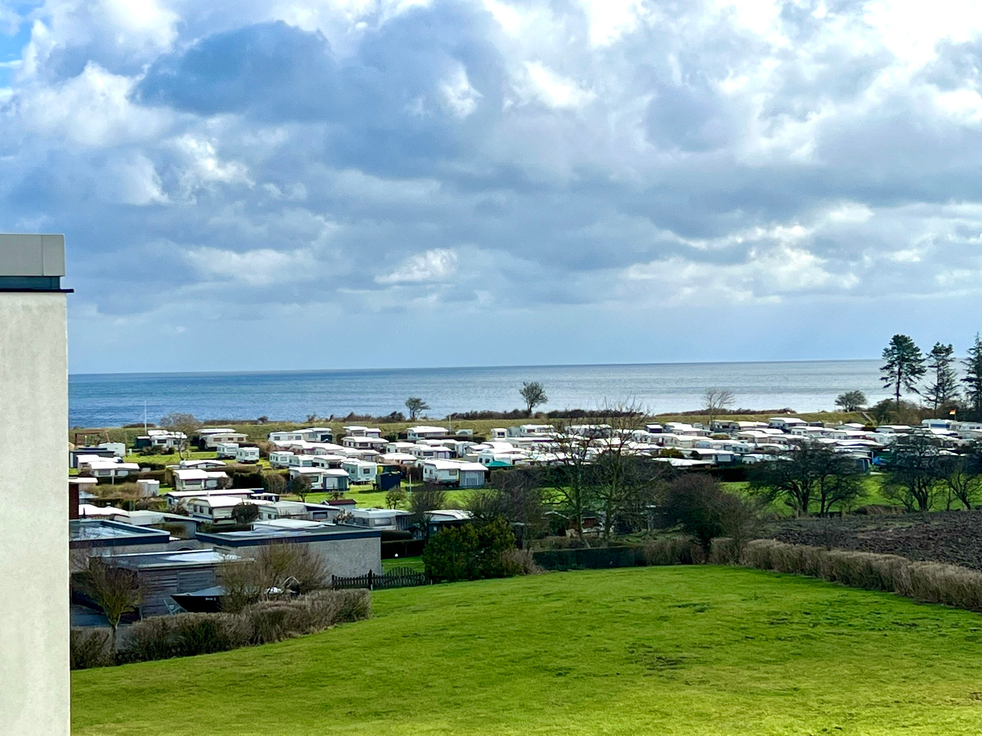 Ferienwohnung mit Ostsee-Blick vom Balkon